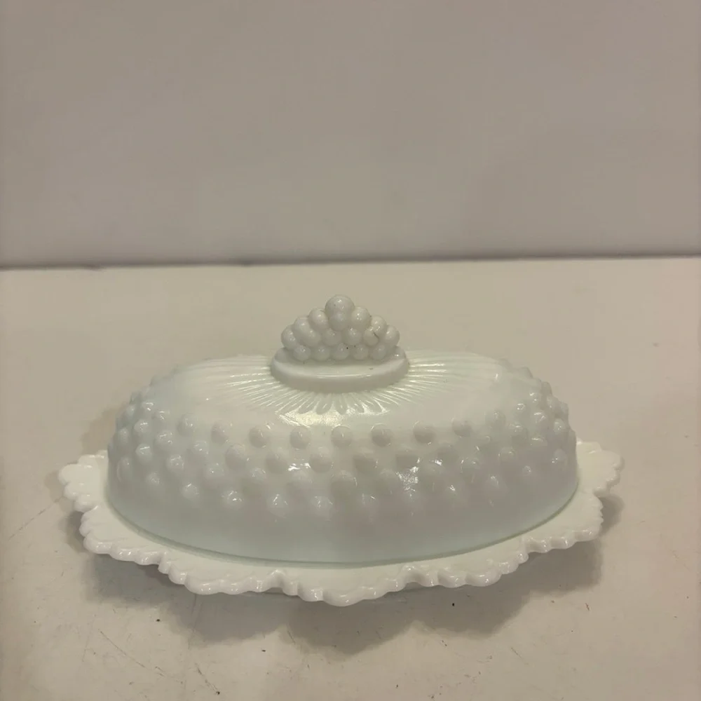 Vintage Fenton White Milk Glass Hobnail Oval Covered Butter Dish